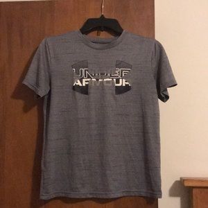 Under Armour T-shirt